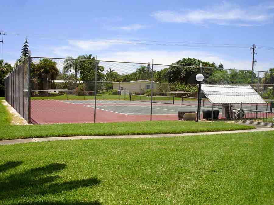 RIVIERA GOLF ESTATES Tennis Courts